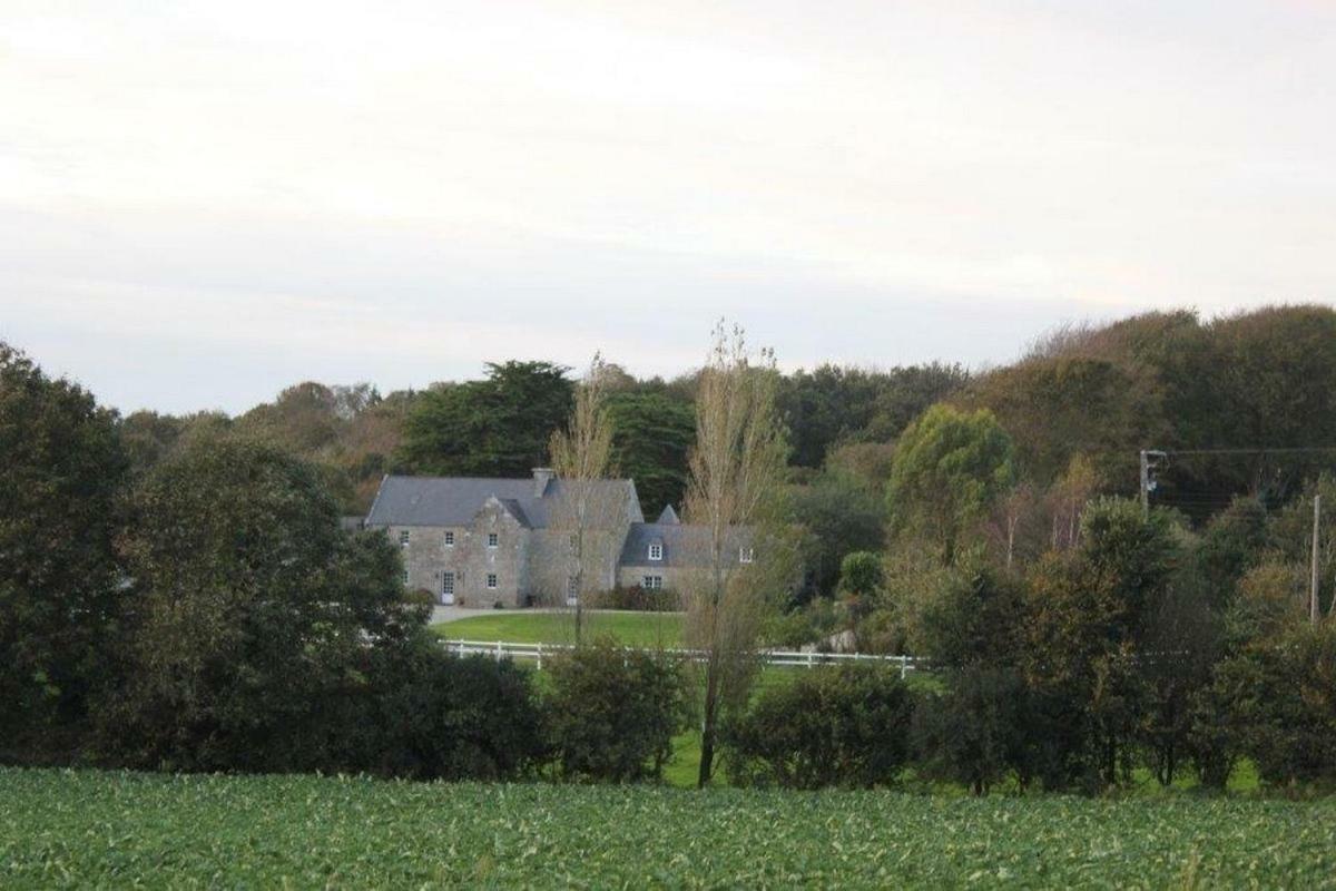 Manoir De Kerliviry Bed and Breakfast Cléder Exteriör bild